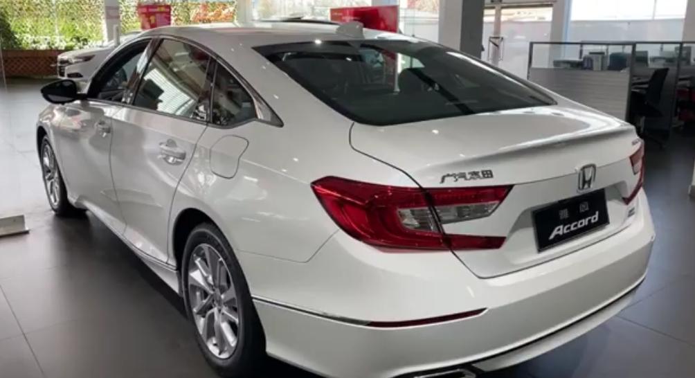 本田雅阁2023款2.0豪华版落地价,本田雅阁1.5t和2.0l哪个动力好