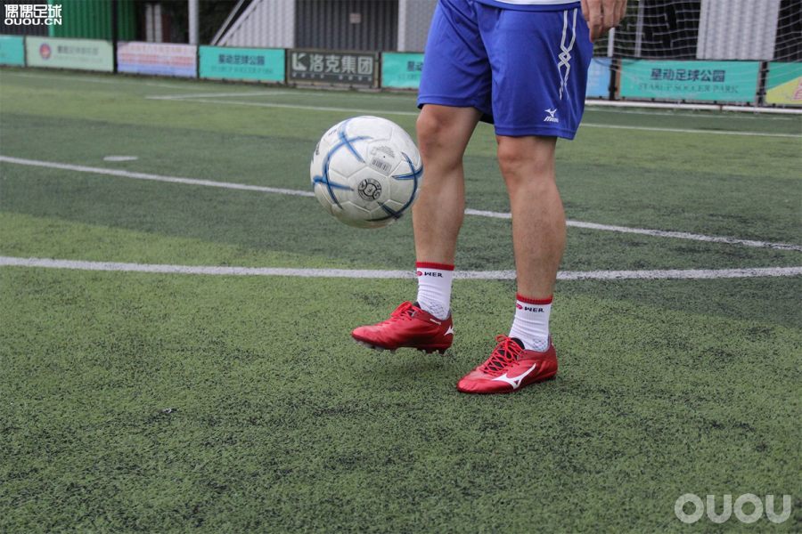 rebula足球鞋测评,日产足球鞋测评