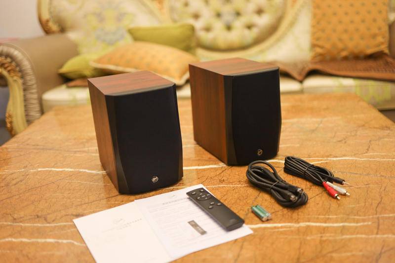 惠威d1100和漫步者s1000有什么区别,惠威d1100和漫步者r2000db对比