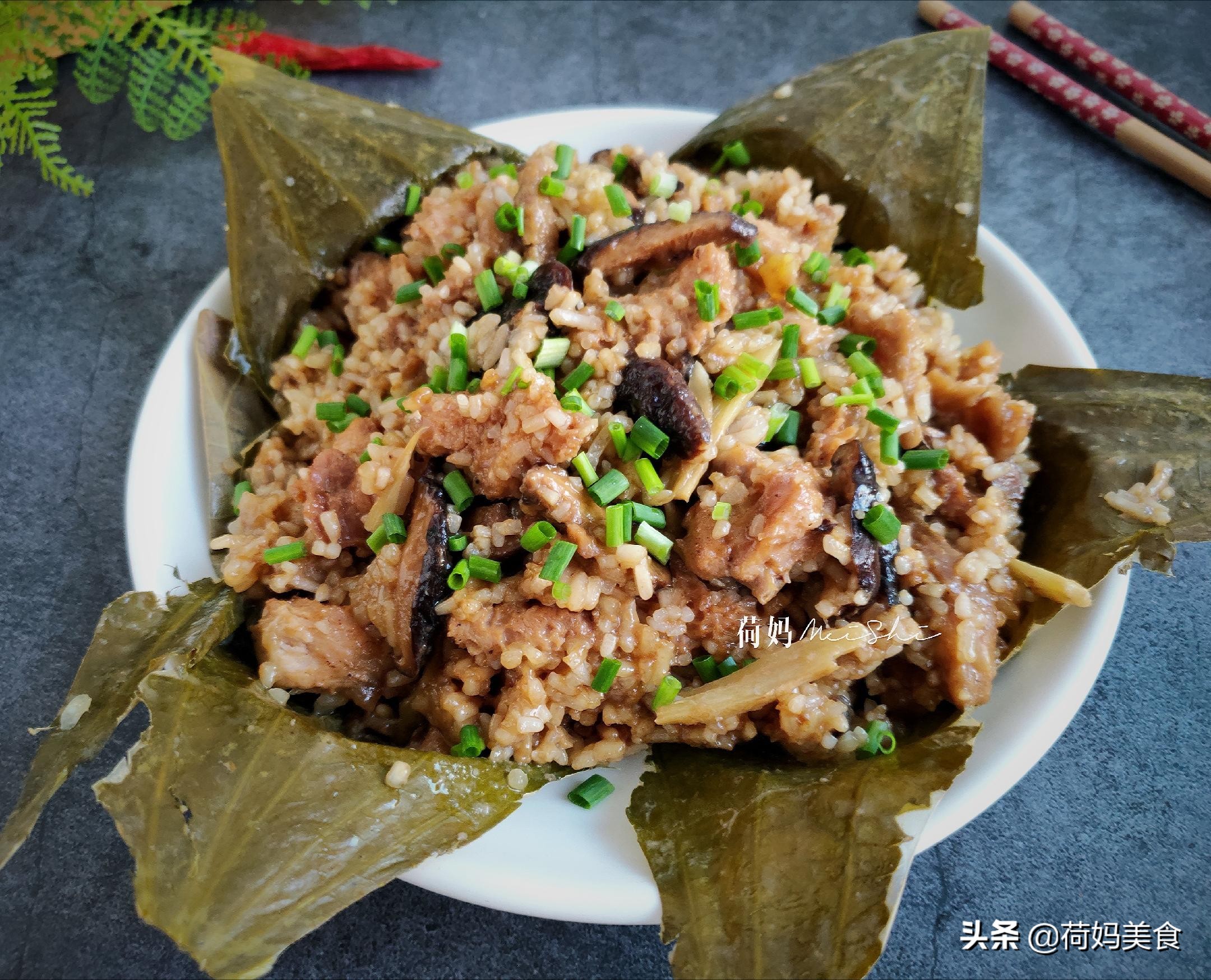 教你在家做荷香糯米鸡，清香软糯，入口滑嫩好吃，简单几步就搞定