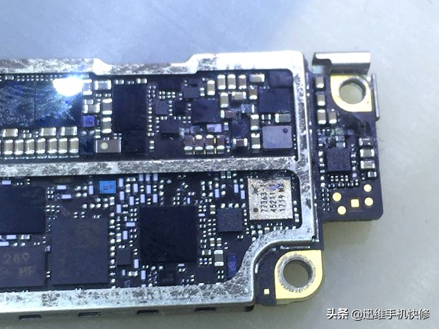 iPhone7进水严重不开机，错失最佳抢救时机，耗时5天满血复活