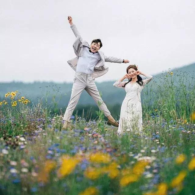 婚纱照就该这样拍才有大片的感觉,婚纱照小众风格这样拍也好看