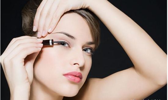 正确的化妆顺序和所需的化妆品,化妆的正确步骤顺序不卡粉不脱妆