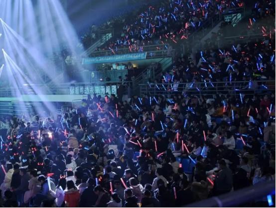 这所“魔法学校”火了!百年底蕴加持,走出200余位院士、多部影视剧来取景