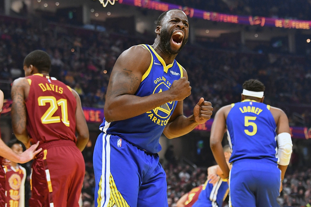 库里投三分疯了的时候,库里全场40分带队逆转骑士课程