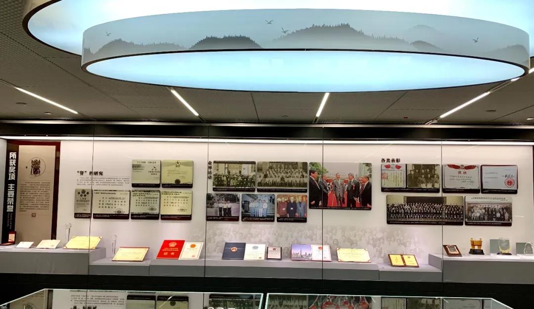 他89岁时,仍坚持为普通人看普通门诊!今天,关于他的中西医结合展厅揭幕,收录975件展品!