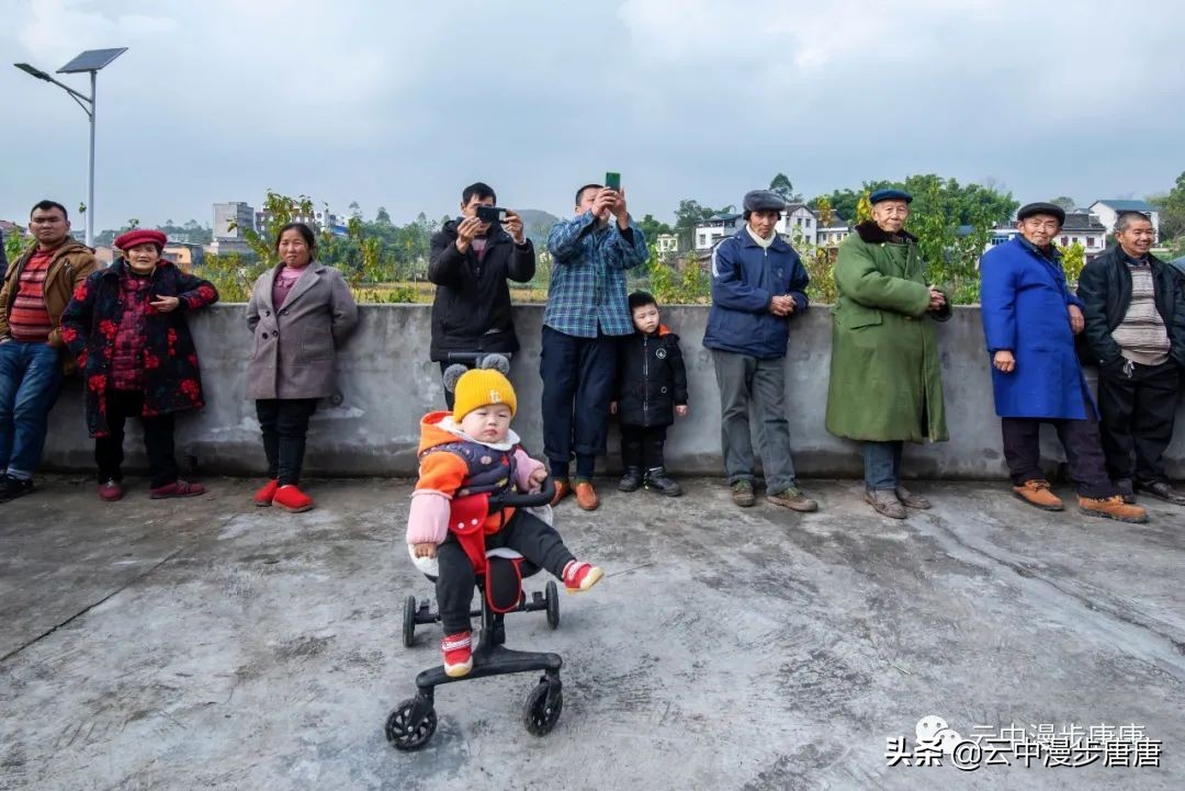 行走的风景岳池,行走的“风景”