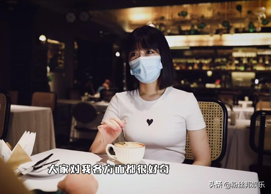 杭州郑女士自曝职业，原来是南航的空姐，疑似背后有专业团队