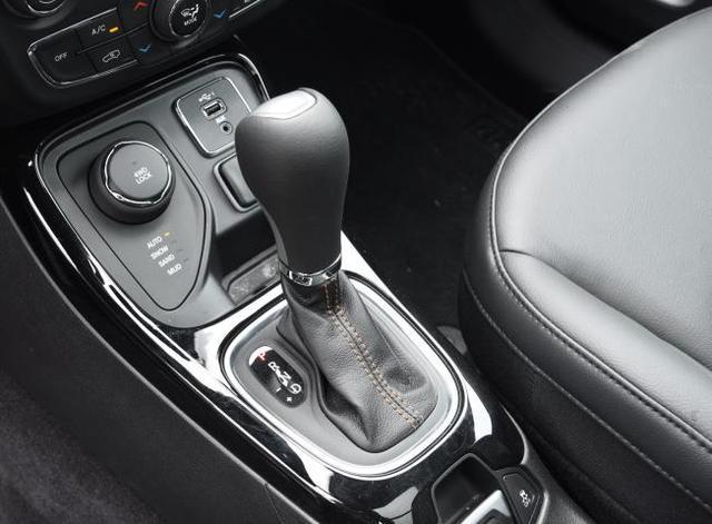 jeep指南者怎么样听车主怎么说,jeep指南者2021驾驶体验