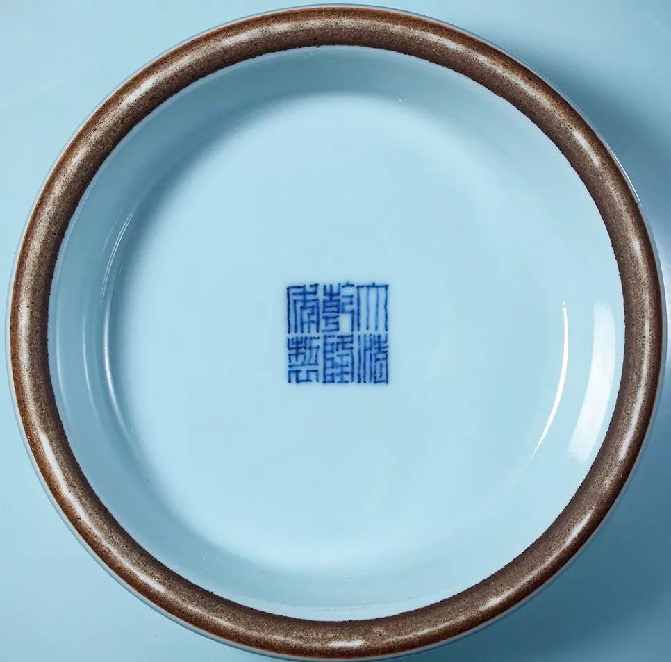 香港拍卖过亿的瓷器图片,香港保利瓷器拍卖图片