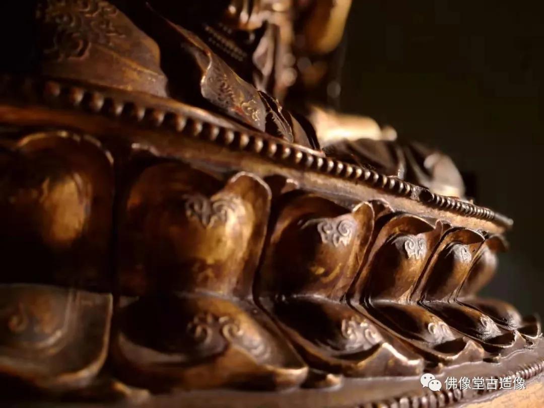 铜鎏金佛造像拍卖最高纪录,传统文化鎏金佛造像精准估价