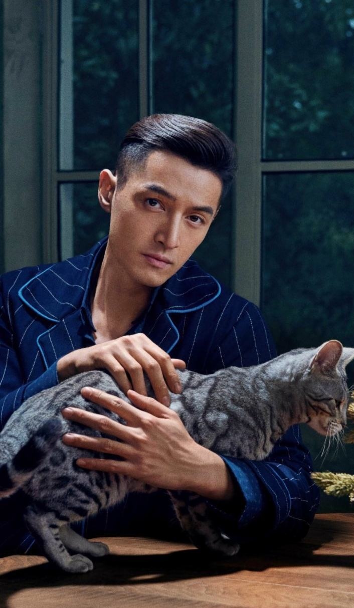 两边剃光的发型男士教程图解,男生易打理的发型两边剃光