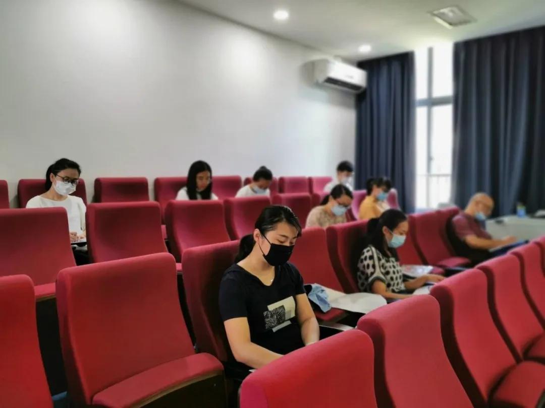 厦门五缘第二实验学校直播,厦门五缘第二实验学校最新新闻