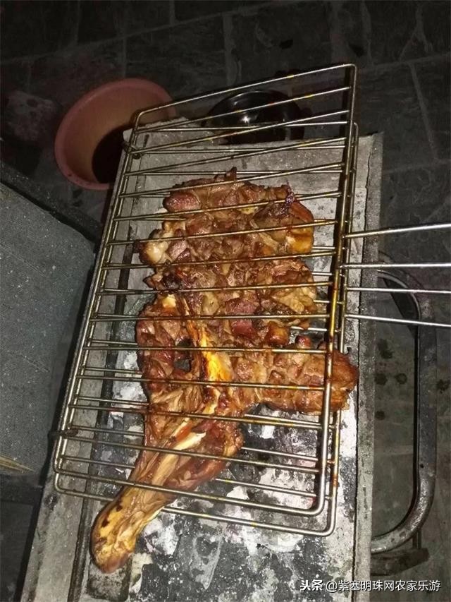 白河湾徐军虎农家院,白河湾徐春宝农家院