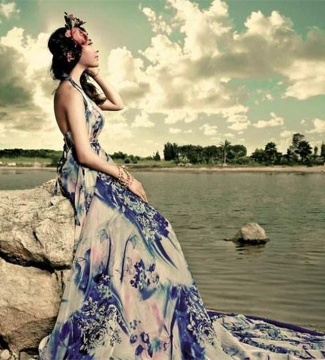 休闲风假日裙子波西米亚,穿波西米亚裙子适合什么景色拍照