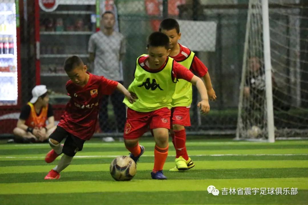 快乐童年,足球相伴!——震宇足球俱乐部“超级比赛日”精彩瞬间