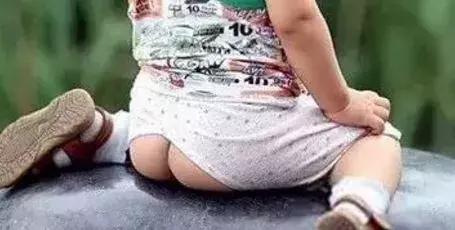 特别厚的裤子适合宝宝穿吗,这几种裤子千万别给孩子穿