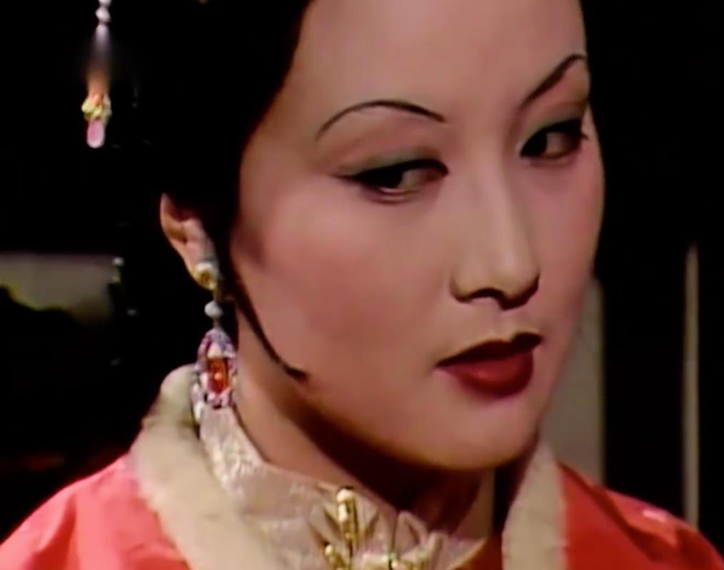 红楼梦中提到王熙凤对贾府的管理,红楼梦贾府落败后的惨状