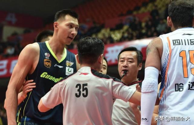 中国男篮打架最厉害的五大球员:巴特尔李楠上榜,第一是谁