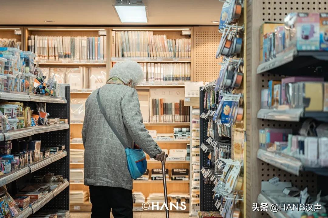 武汉伢的凡学养成，从红环文具和迎芳阁开始