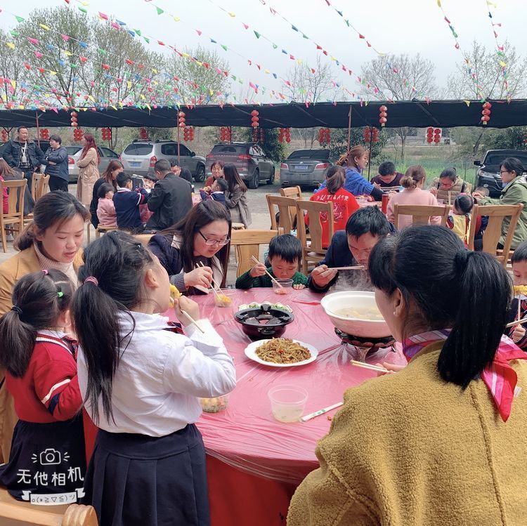 涓滄柟鍥介檯鏁欒偛,涓滄柟鍥介檯骞煎効鍥埛澶栧ぇ璇惧爞