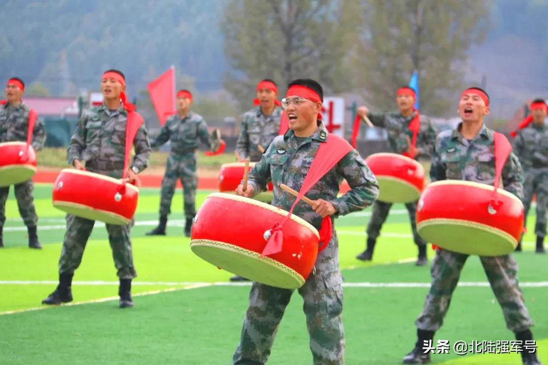 解放军硬核运动会,军队运动会热场搞气氛