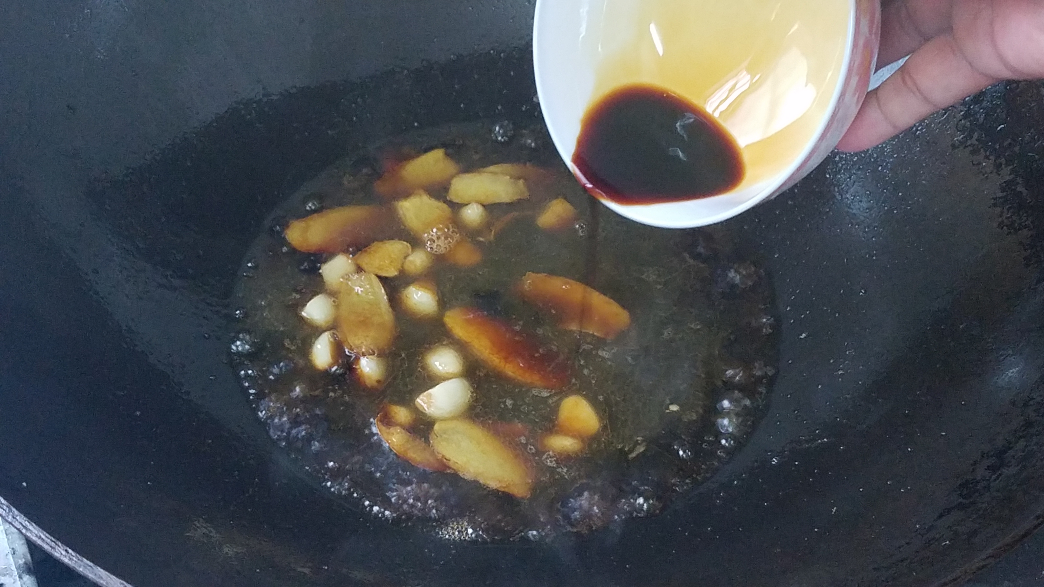 鸭肉好吃简单的做法,正宗的土鸭肉香喷喷的