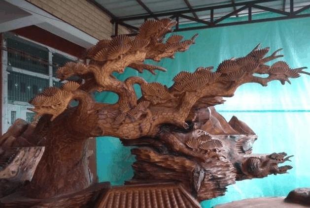 老宅挖出6米金丝楠乌木,四川老农盖房挖出金丝楠