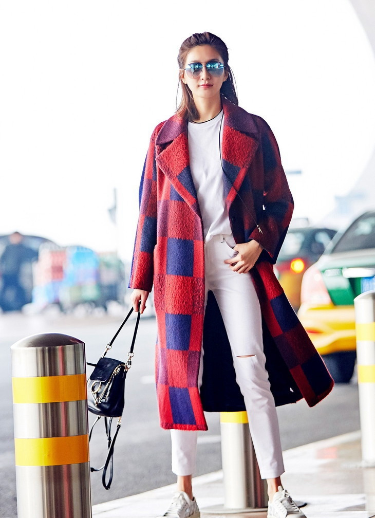 江疏影穿大衣搭配,杨幂冬天穿什么颜色好看