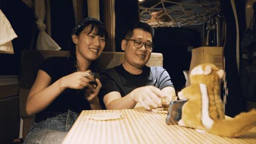 互联网大厂情侣辞职，爆改12㎡房车：不买房也可以很快乐