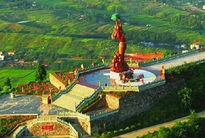 你心中的大山是什么,你心中的十堰是什么样的