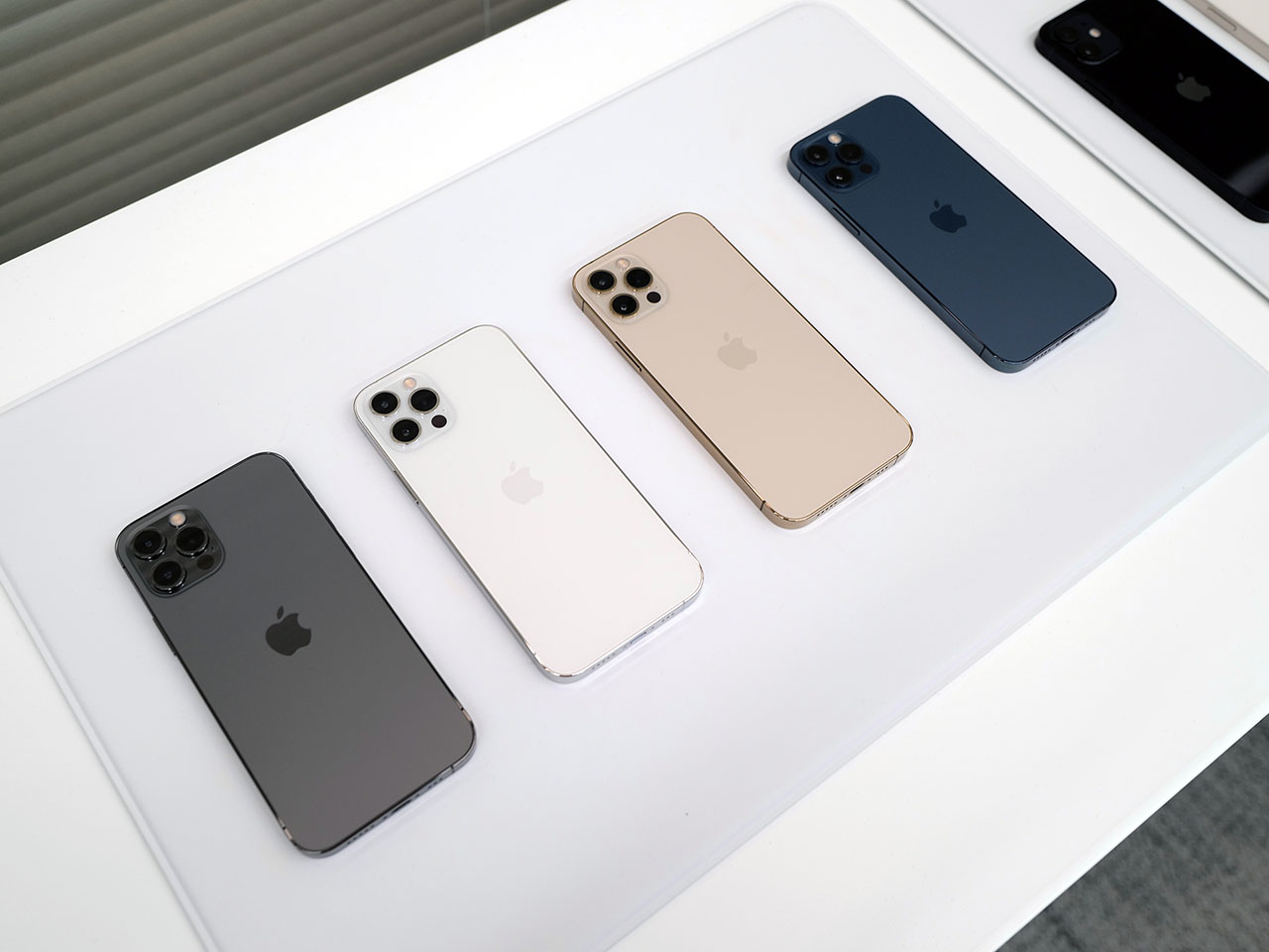 苹果iPhone12上手为了信号强度买就是了