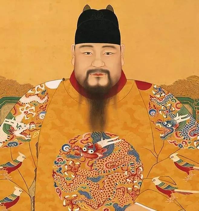 18岁明宪帝为35岁丑女,把16岁漂亮皇后打入冷宫,难道有恋母情结