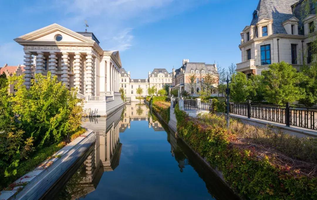 这个夏日25°C的宝藏城市美炸了！海岛、万国建筑、叮叮车..想去