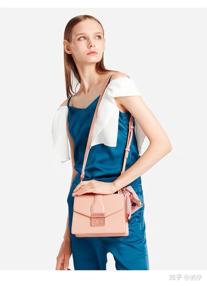 千元包包推荐轻奢20岁,千元小众包包推荐百搭平价