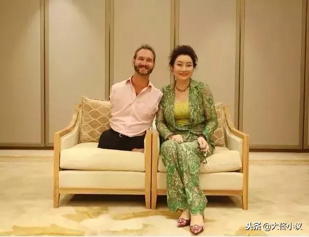 许一场朝晖满天！大佟小议专访美容皇后程朝晖：我的人生不设限