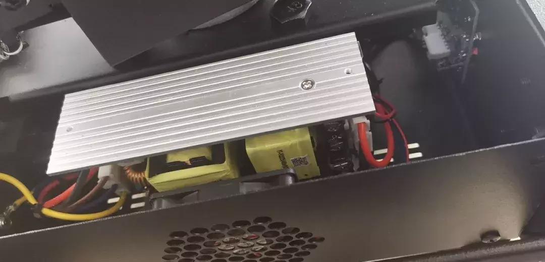 为什么同款灯具价格不一样,同款式灯具价格为啥差距好大