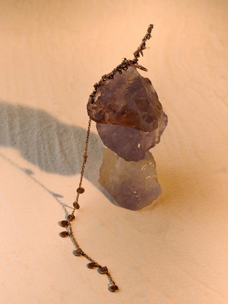 秋天最容易带火的“梦巴黎”，藏不住的法式高级金色魅力