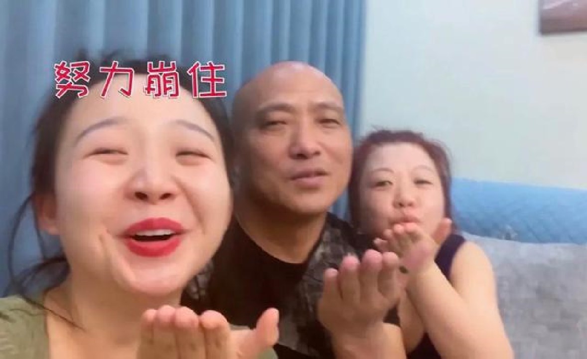 辣目洋子自信放光芒,辣目洋子父母对孩子的教育