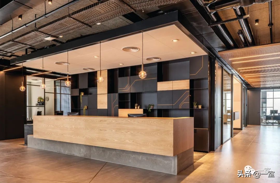 前台怎么设计刚好在楼梯口,前台怎么设计位置