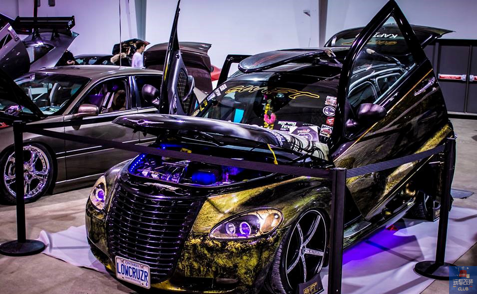 改装“剪刀门”的克莱斯勒PT漫步者,由丑变帅的蜕变过程