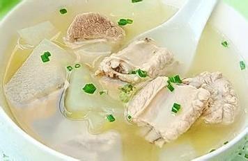 炖排骨什么时候放盐最合适,炖排骨什么时候放盐味道最佳