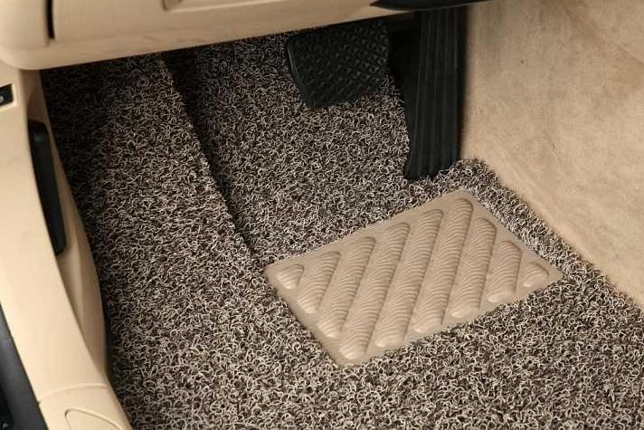 汽车脚垫选购方法,如何挑选一款好的汽车脚垫