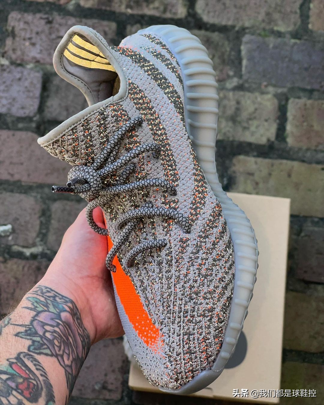 灰橙满天星350v2,满天星yeezy350什么时候发布的