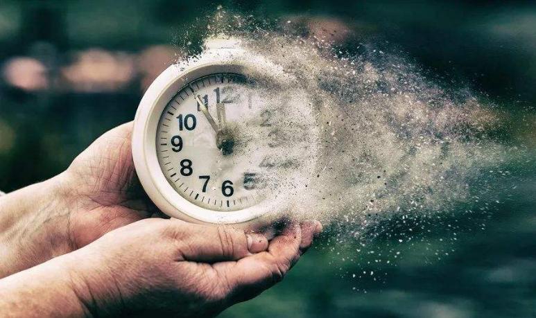 家长怎么教育孩子拖延症,孩子磨蹭有拖延症家长不能光靠催