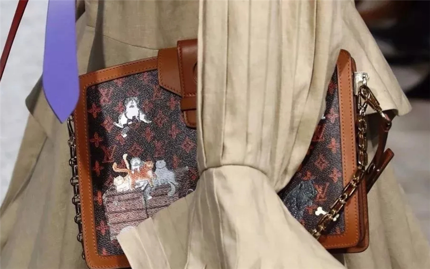 专柜卖假lv包,假lv带进专柜柜姐看不出来