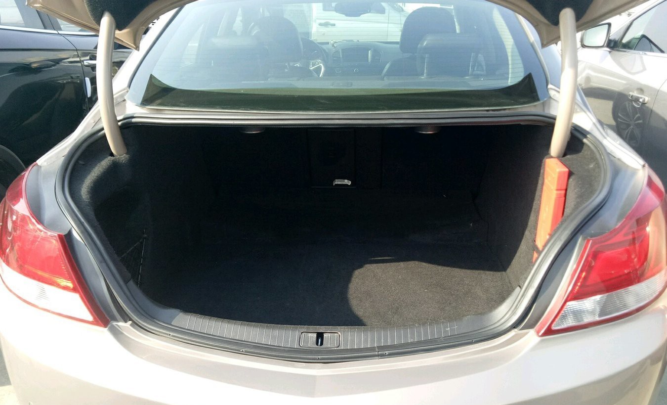 别克君威全新上市体验新价值之美,别克君威算入门级豪华轿车吗