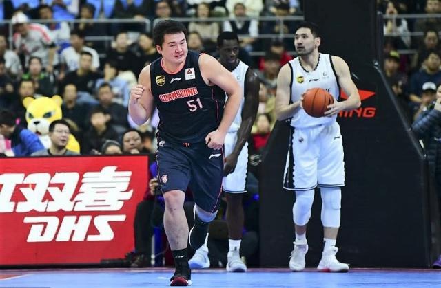 cba广东宏远周琦赛后解读,杜锋训话周琦