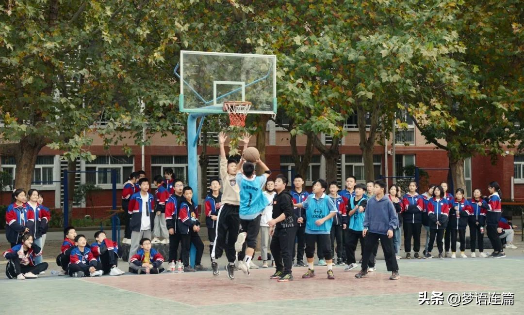 梦语推荐：疫情防控常态化的新乡市一中运动会别样精彩