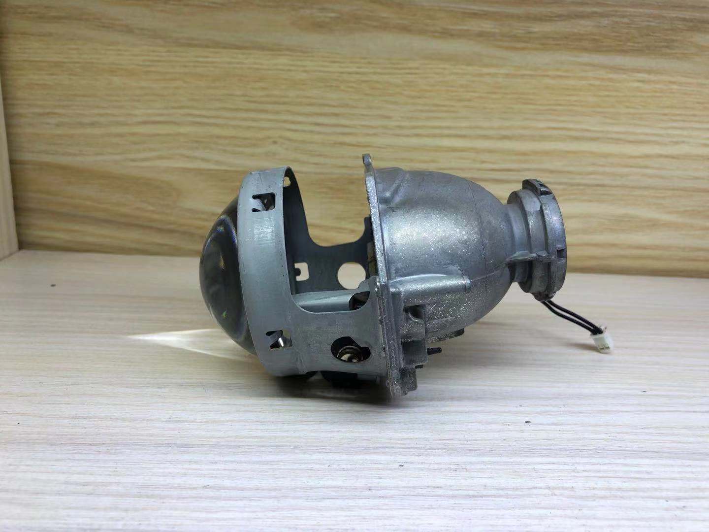 汽车改透镜需要拆原装的车灯,改装雾灯双光透镜要不要拆灯罩